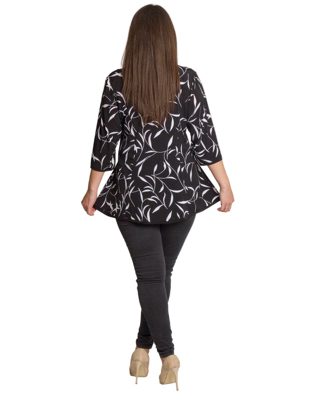Μαύρη φαρδιά τουνίκ με λευκά λουλούδια και 3/4 μανίκια
