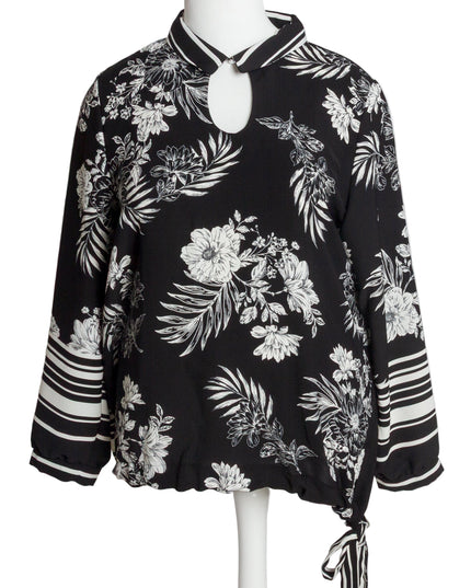 Πουκάμισο σε μεγάλα μεγέθη με φλοράλ σχέδιο και V ντεκολτέ