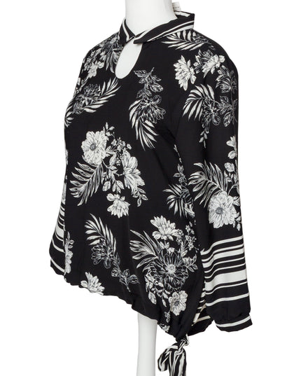 Πουκάμισο σε μεγάλα μεγέθη με φλοράλ σχέδιο και V ντεκολτέ