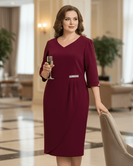 Επίσημο μπορντό φόρεμα σε ίσια γραμμή plus size