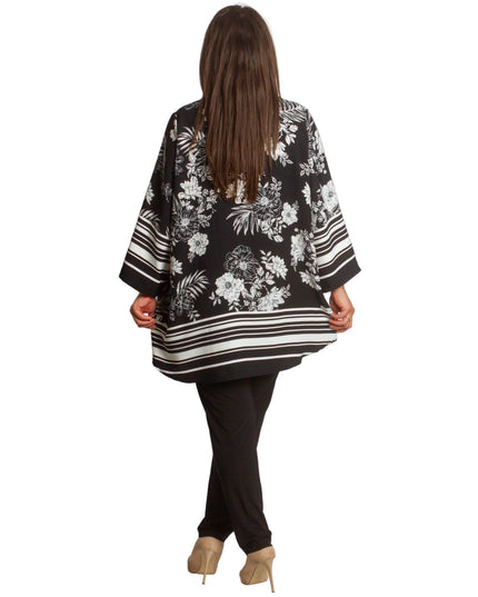 Ριχτή μπλούζα σε μεγάλα μεγέθη με V λαιμό και print