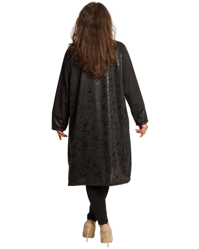 Μακρύ μαύρο μπουφάν σε μεγάλα μεγέθη με φερμουάρ