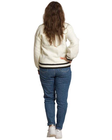 Λευκή ίσια ζακέτα με μαύρα τελειώματα σε μεγάλα μεγέθη