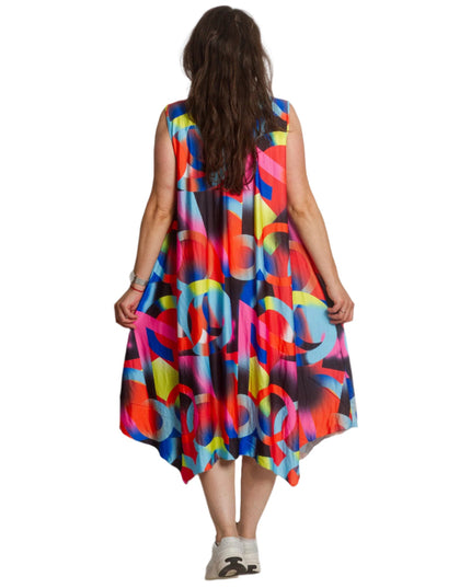 Καλοκαιρινό φόρεμα με αφηρημένο σχέδιο σε έντονα χρώματα