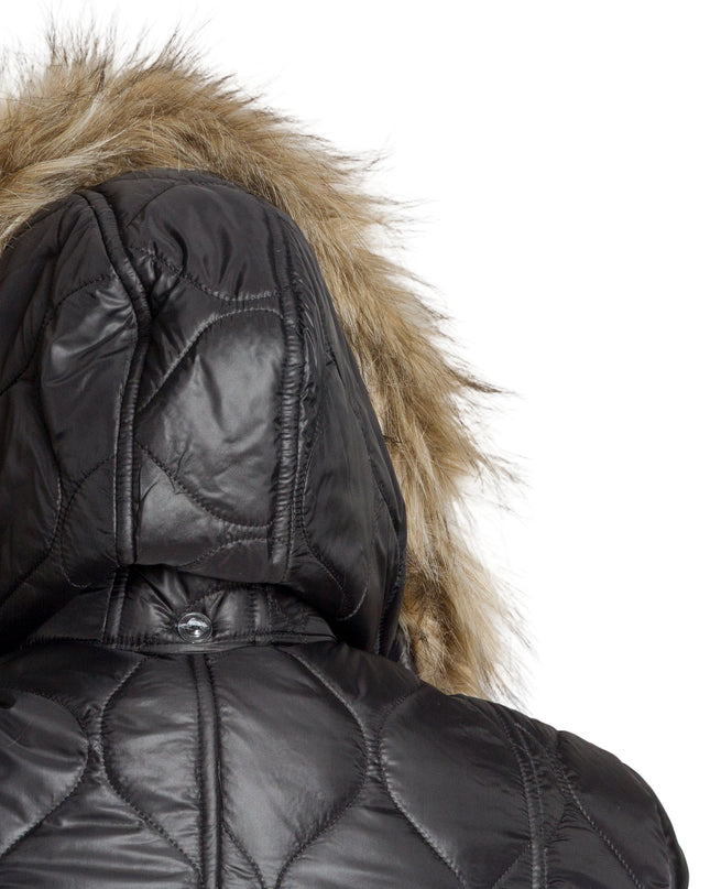 Μαύρο γυναικείο μπουφάν με κουκούλα σε μεγάλα μεγέθη