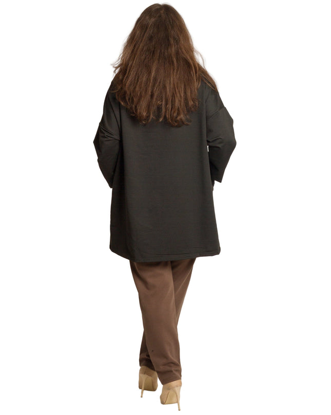 Μαύρο γυναικείο μπουφάν με κουκούλα και μεγάλες τσέπες