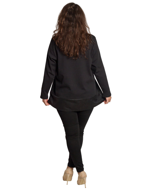 Μαύρη τουνίκ με διακόσμηση και δερμάτινη λεπτομέρεια