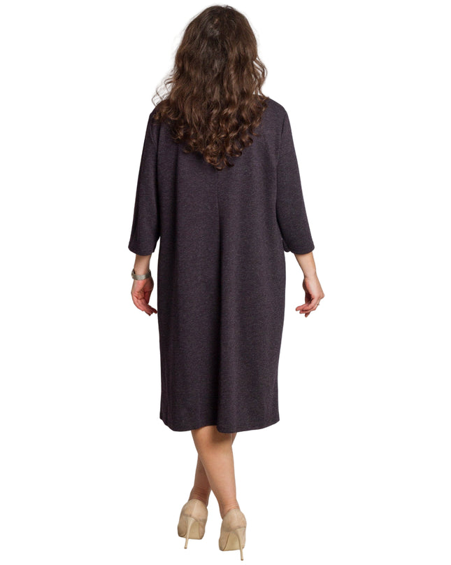 Κομψό λιλά φόρεμα με διακοσμητικές πέτρες