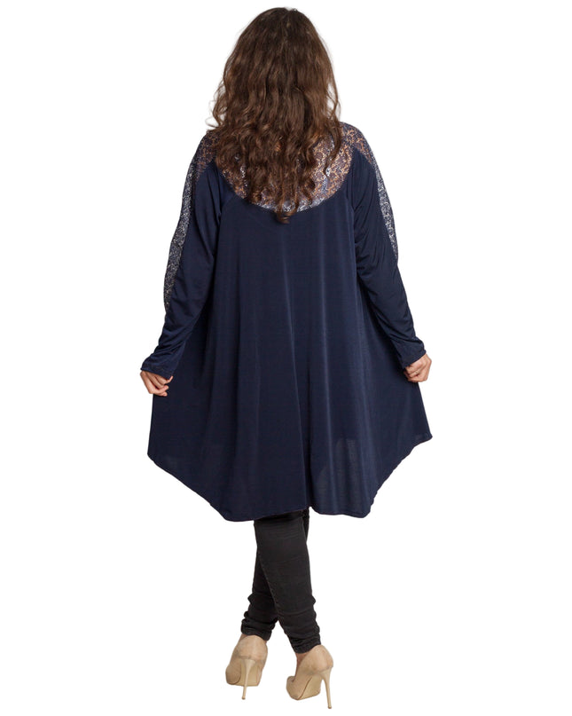 Κομψή μπλε τουνίκ με πουά plus size