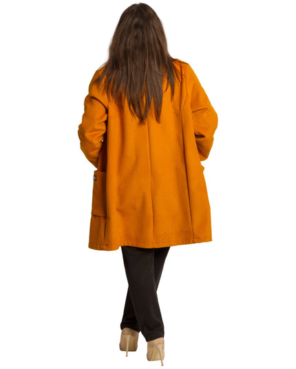 Ελαφρύ γυναικείο παλτό σε μεγάλα μεγέθη