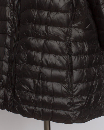Γυναικείο μαύρο μπουφάν με κουκούλα και μεγέθη plus