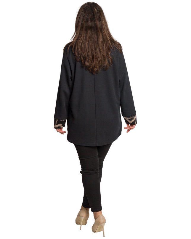 Μαύρη τουνίκ με ασύμμετρο κόψιμο