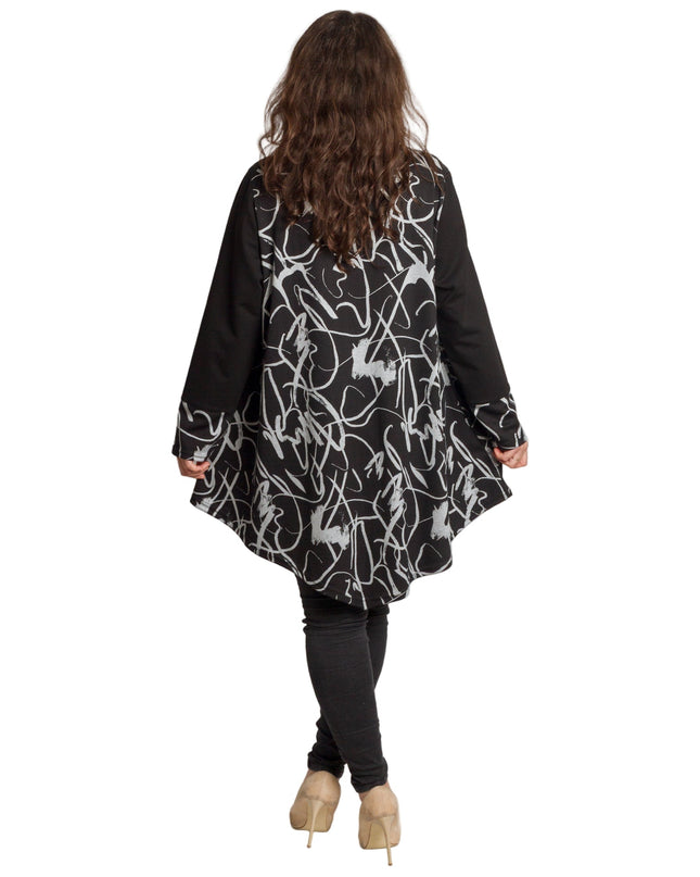 Μαύρη τουνίκ με καλλιτεχνικό σχέδιο για μεγάλα μεγέθη