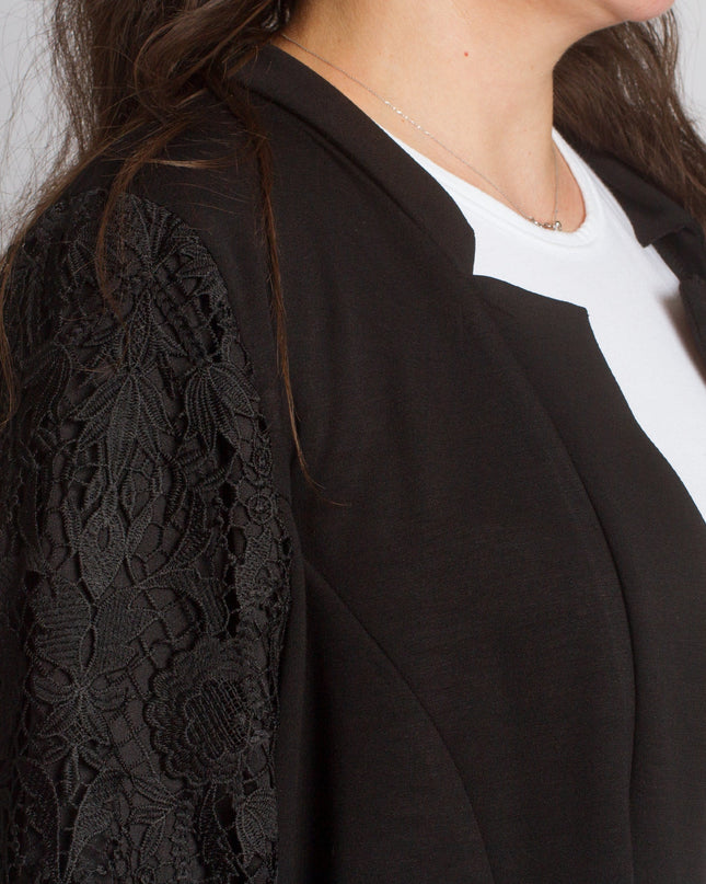 Κομψό μαύρο σακάκι με δαντελένα μανίκια