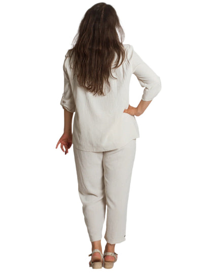 Μπεζ ελαφριά πουκαμίσα με V ντεκολτέ σε μεγάλα μεγέθη