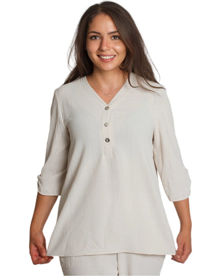 Μπεζ ελαφριά πουκαμίσα με V ντεκολτέ σε μεγάλα μεγέθη