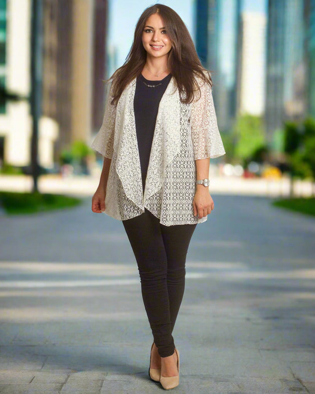 Επίσημο  ζακετάκι από  δαντέλα σε εκρού χρώμα