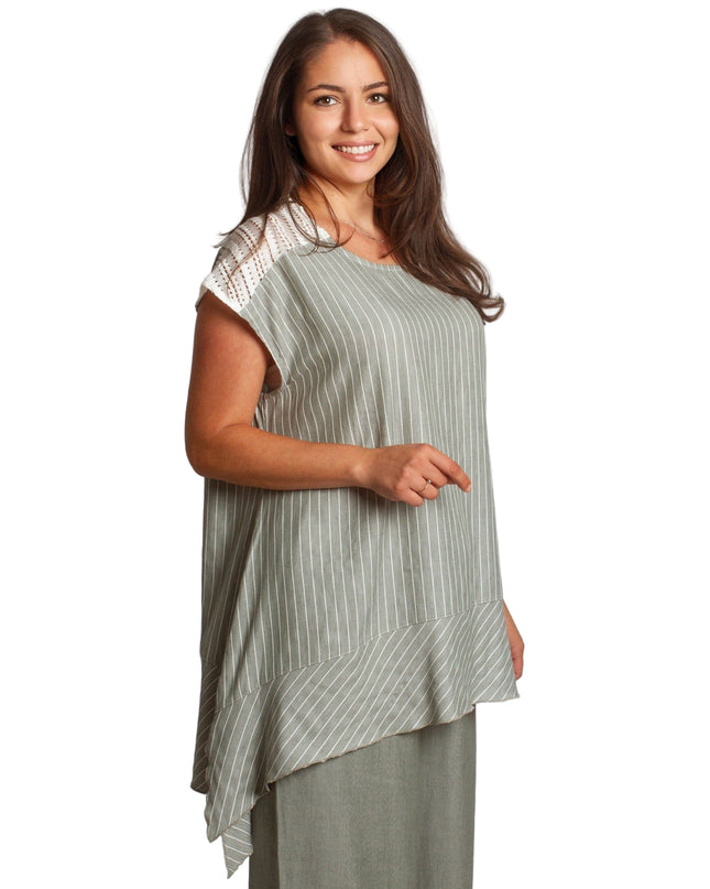 Γυναικείο λινό κοστούμι με άνετη γραμμή σε μεγάλα μεγέθη