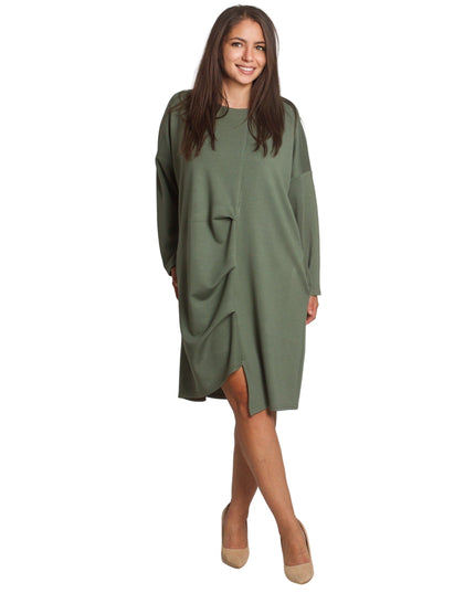 Χαλαρό πράσινο φόρεμα με τσέπες και ασύμμετρες πιέτες