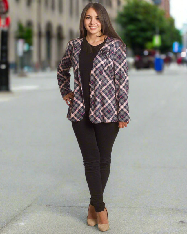 Κομψό σακάκι σε καρό μοτίβο και μεγάλα μεγέθη