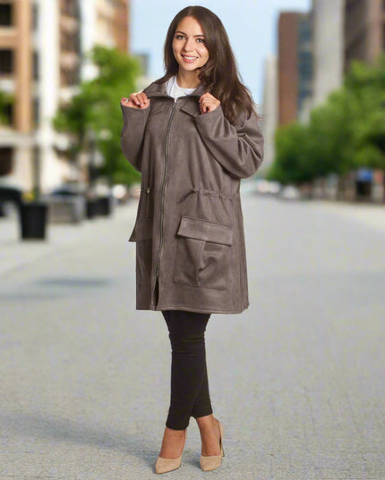 Γυναικεία γκρι παλτοζακέτα με τσέπες και κορδόνι στη μέση