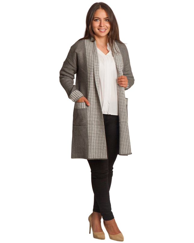 Γυναικεία ζακέτα σε γκρι χρώμα με καρό και τσέπες