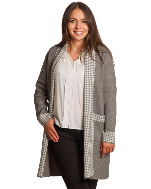 Γυναικεία ζακέτα σε γκρι χρώμα με καρό και τσέπες