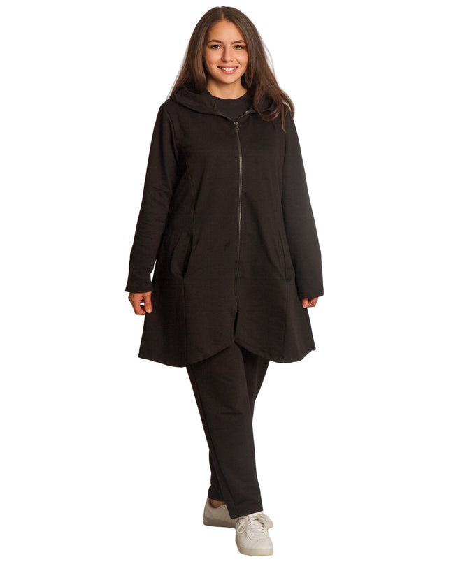 Μαύρη γυναικεία ζακέτα σε μεγάλα μεγέθη με κουκούλα