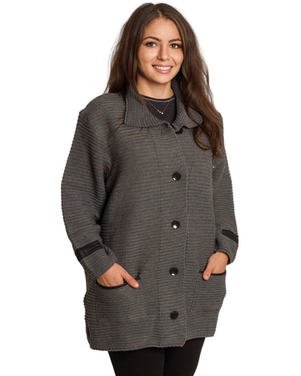 Γκρι πλεκτή ζακέτα με κουμπιά και τσέπες σε μεγάλα μεγέθη