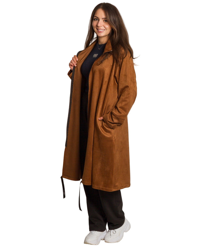 Κομψό μακρύ μπουφάν με τσέπες και άνετη γραμμή