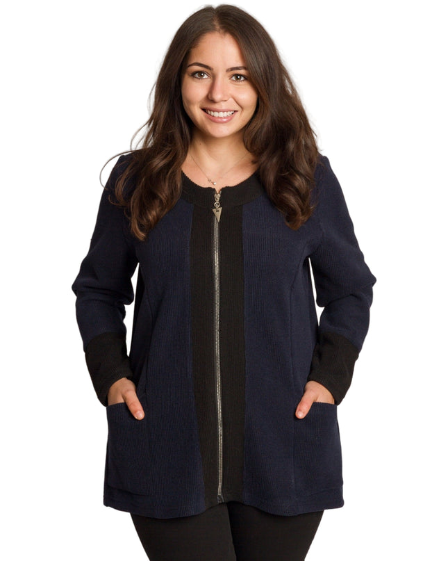 Γυναικεία ζακέτα σε μεγάλα μεγέθη σε σκούρο μπλε