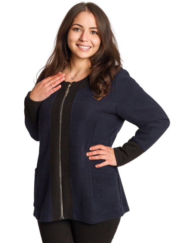 Γυναικεία ζακέτα σε μεγάλα μεγέθη σε σκούρο μπλε