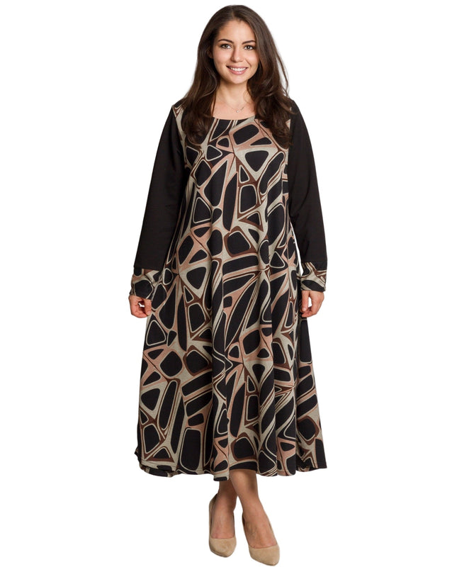 Κομψό μακρύ φόρεμα σε μεγάλα μεγέθη