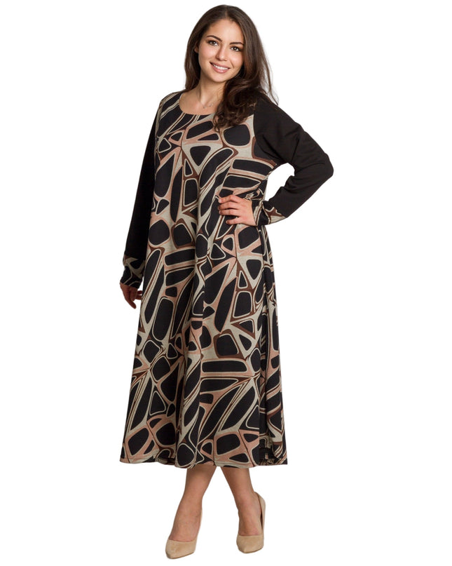 Κομψό μακρύ φόρεμα σε μεγάλα μεγέθη