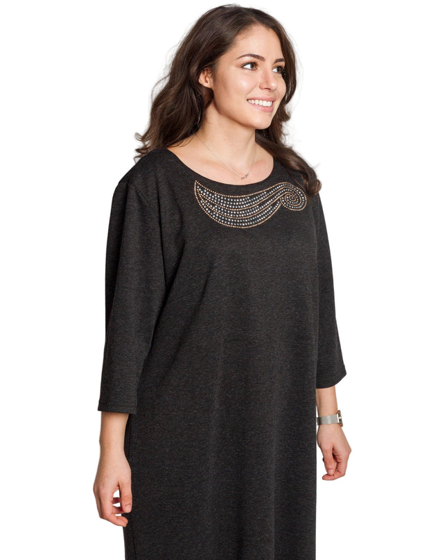 Κομψό γκρι φόρεμα με πέτρες και ίσια γραμμή