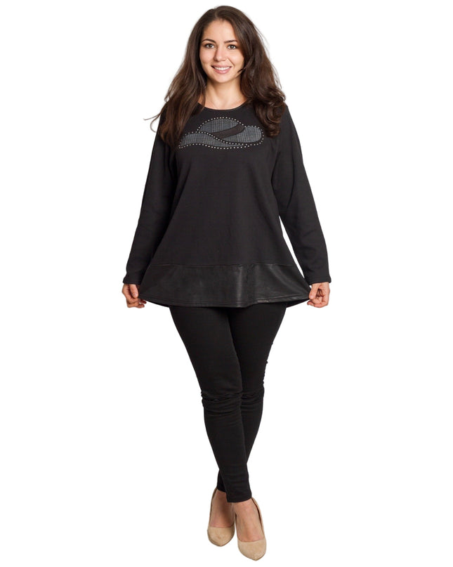 Μαύρη τουνίκ με διακόσμηση και δερμάτινη λεπτομέρεια