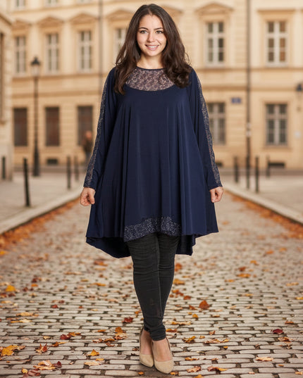 Κομψή μπλε τουνίκ με πουά plus size