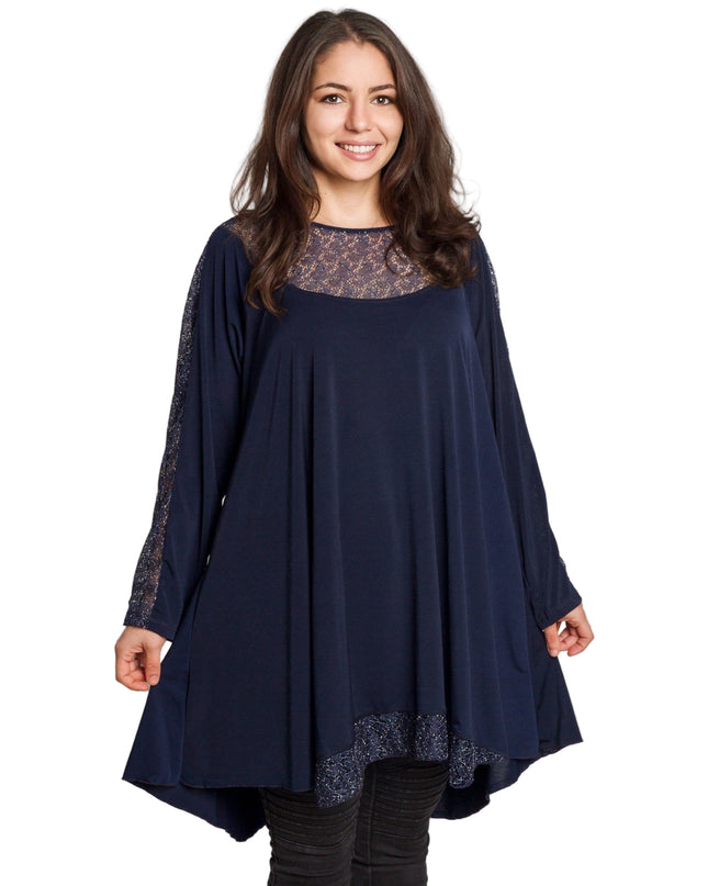 Κομψή μπλε τουνίκ με πουά plus size