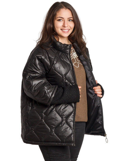 Μαύρο γυναικείο μπουφάν με ίσια γραμμή και φερμουάρ