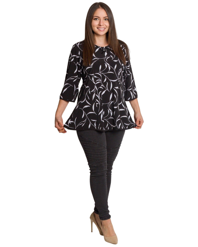 Μαύρη φαρδιά τουνίκ με λευκά λουλούδια και 3/4 μανίκια