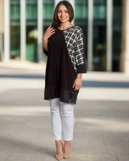 Μακριά Μαύρη Τουνίκ σε μεγάλο Μέγεθος