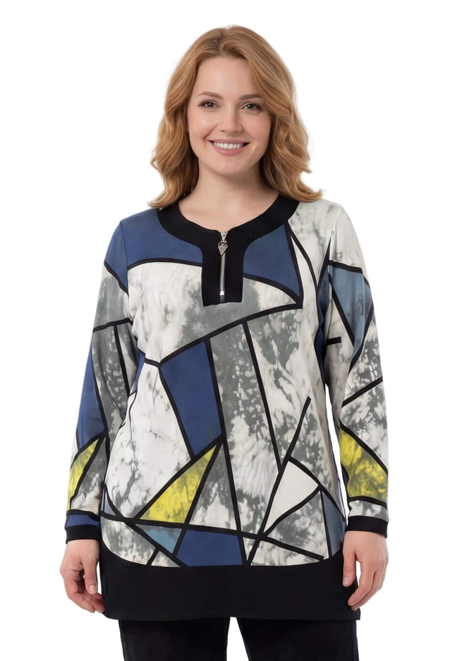 Αβαζέ πολύχρωμη τουνίκ μεγάλα μεγέθη με αφηρημένο γεωμετρικό σχέδιο και φερμουάρ στο λαιμό. Μπροστινή όψη της μπλούζας με μαύρες λεπτομέρειες.