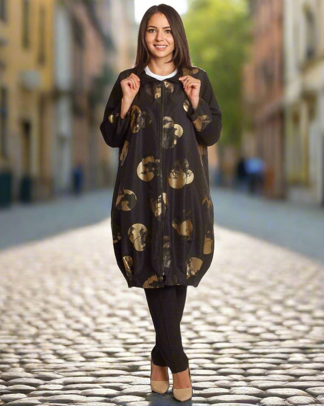 Дамски жакет в големи размери с ефектни златни кръгове - Maxi Market