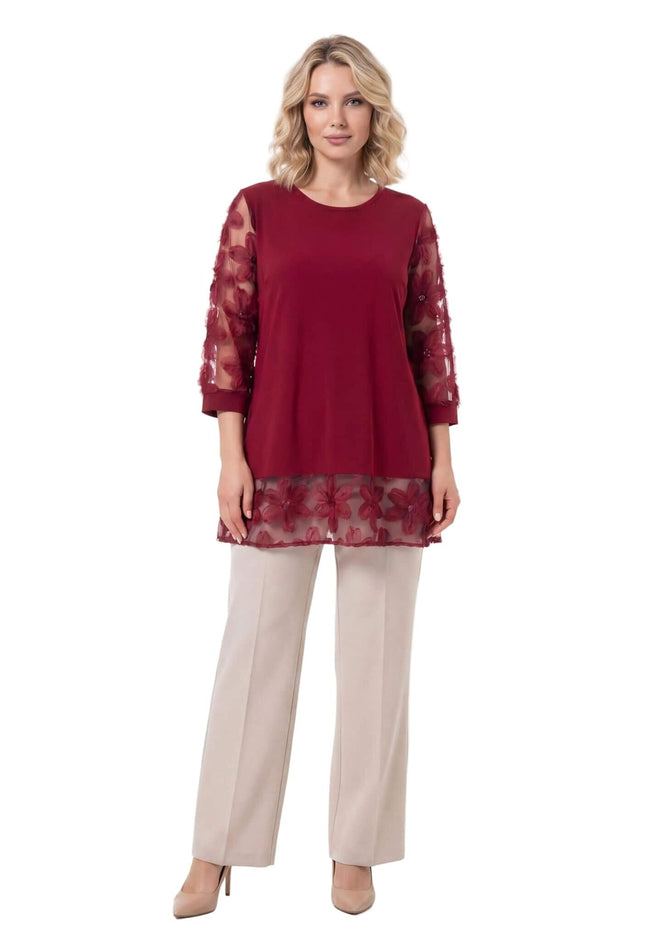 Επίσημη εβαζέ τουνίκ σε μεγάλα μεγέθη μπορντό με φλοράλ τούλι