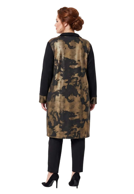 Πίσω όψη από επίσημη γυναικεία ζακέτα σε μεγάλα μεγέθη, με εντυπωσιακό χρυσό-μαύρο μοτίβο και μαύρα μανίκια, σε λευκό φόντο.