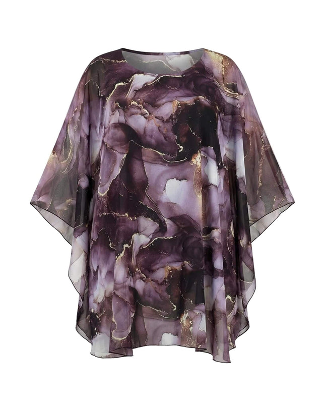Μπροστινή όψη σε λευκό φόντο: Επίσημη μάξι τουνίκ πόντσο από αέρινο σιφόν με αφηρημένο μωβ μαρμάρινο μοτίβο, για μεγάλα μεγέθη.