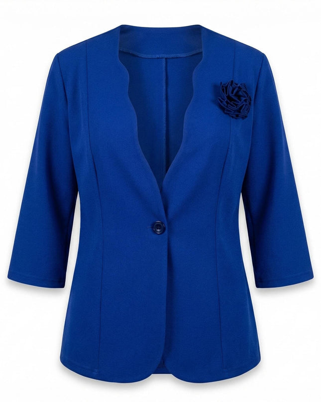 Επίσημο γυναικείο σακάκι μεγάλα μεγέθη μπλε ρουά σε flat lay.
