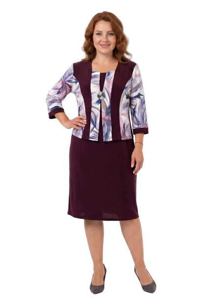 Επίσημο plus size μάξι φόρεμα μπορντό με αφηρημένο μοτίβο και καρφίτσα