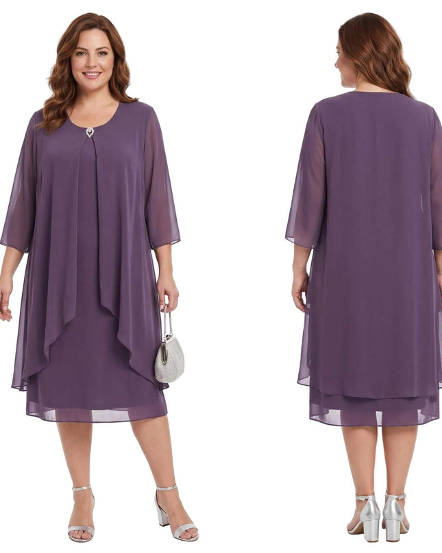 Επίσημο βραδινό φόρεμα σιφόν plus size σε μωβ απόχρωση, με μπροστινή και πίσω όψη σε λευκό φόντο.
