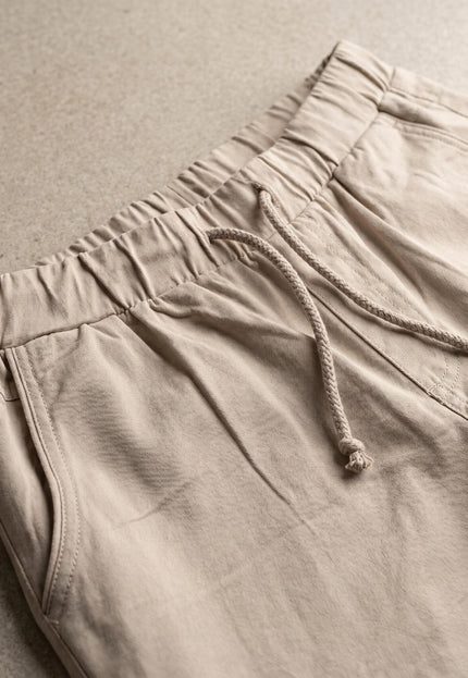 Γυναικείο ελαστικό παντελόνι μεγάλα μεγέθη σε μπεζ χρώμα